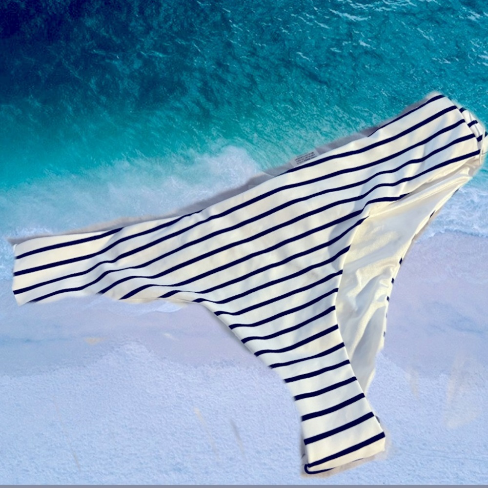 NWT-Beach Bunny swim